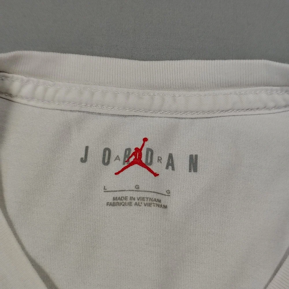 Jordan T-Shirt Mens Large White Jumpman Graphic DH8924-100 Cotton Blend Tee